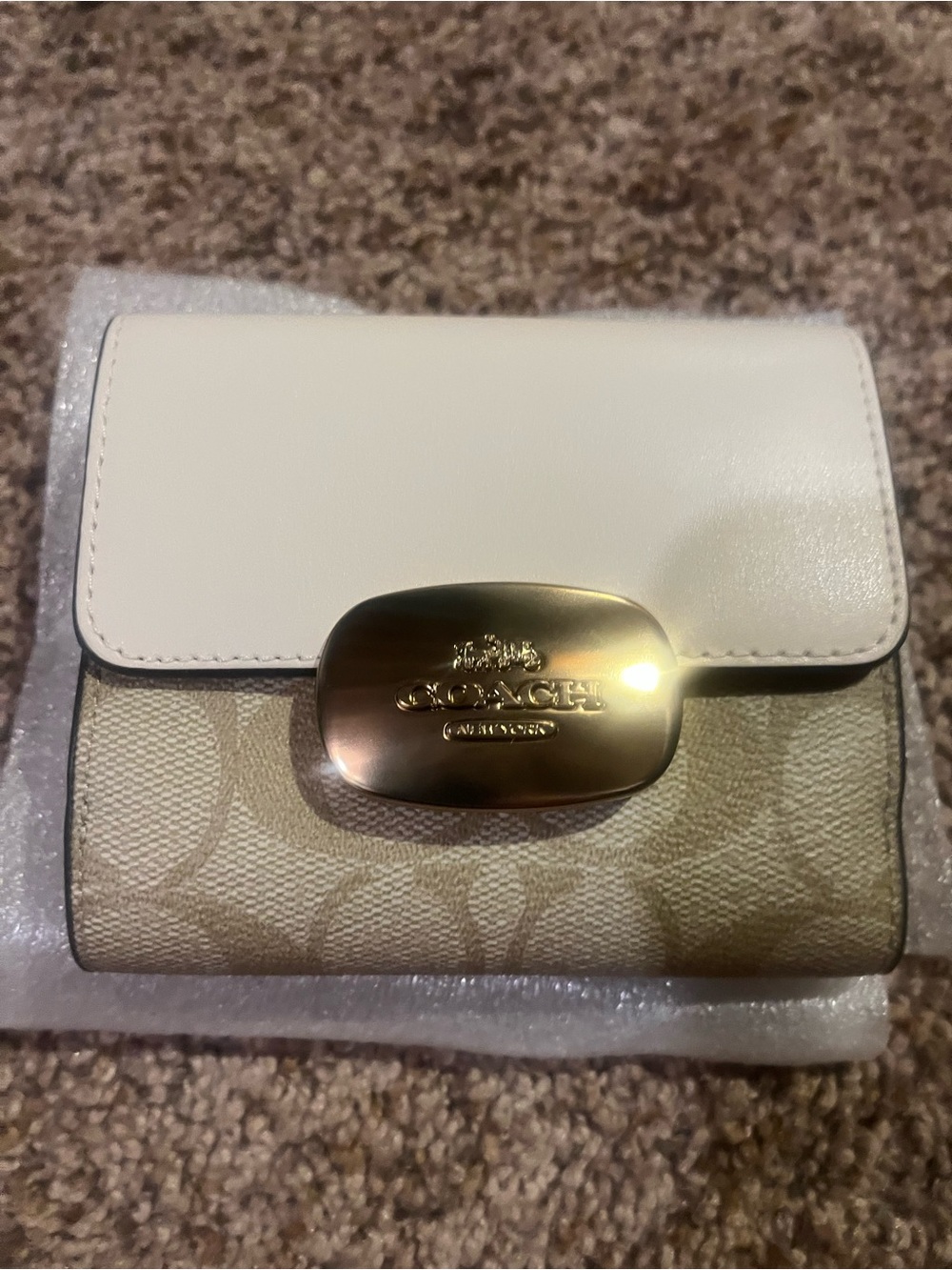New Coach Eliza Small Signature Canvas Wallet